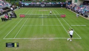 Eastbourne - Humbert file en quarts !