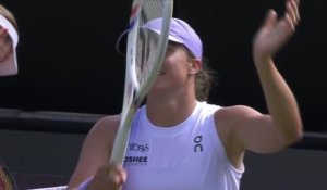 Bad Homburg - Swiatek domine Alexandrova et défiera Paolini en demie
