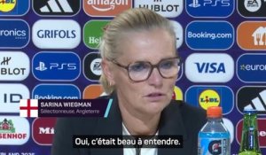 Angleterre - Sarina Wiegman salue le soutien des fans à Jess Carter