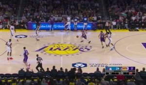 Lakers - Dončić reste accroché au panier après un dunk