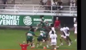 L'essai de Rupeni Junior Caucaunibuca contre Nîmes - Rugby