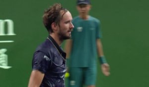 Shanghai - Medvedev rejoint Rinderknech en demi-finales