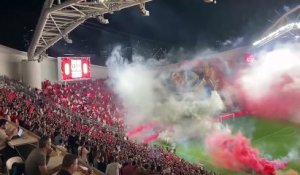 Le derby de Tel-Aviv annulé avant le coup d'envoi, des policiers blessés par des fumigènes et des projectiles - Foot