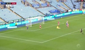 WSL - Noémie Mouchon marque un but exceptionnel en solitaire face à Arsenal