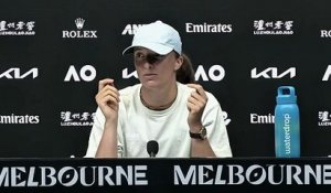 Tennis - Open d'Australie 2026 - Iga Swiatek : "Pour signer la caméra ? Je devrais faire une liste !"