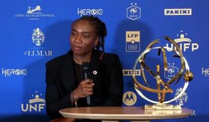 Melchie Dumornay élue meilleure joueuse de l'Arkema Première Ligue - Foot