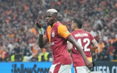 Süper Lig : Osimhen et Galatasaray écrasent Basaksehir