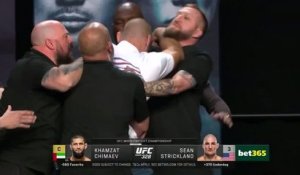 UFC 328 - Un premier face-off ultra tendu entre Chimaev et Strickland