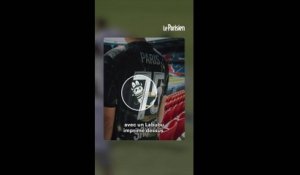 Un Labubu se glisse sur le maillot du PSG face à Lens