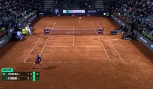 Rome - Svitolina surprend Rybakina et rejoint le dernier carré