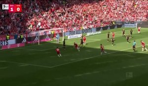 Bayern Munich - Kane inscrit un triplé historique face à Cologne