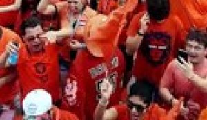 Les supporters des Pays-Bas en parade avant la Suède - Foot - Coupe du monde