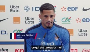 Bleus - Saliba surpris par les pelouses américaines