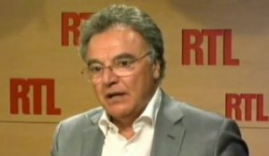 Alain Afflelou, opticien et homme d'affaires, invité de RTL (8 juillet 2011)
