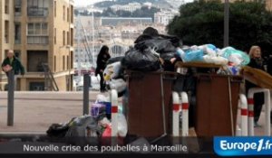 Marseille étouffée par ses poubelles