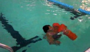 Méru : initiation au sauvetage à la piscine