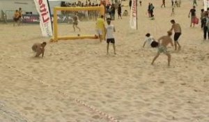 Calaisis TV: 6eme édition du tournoi de Sandball