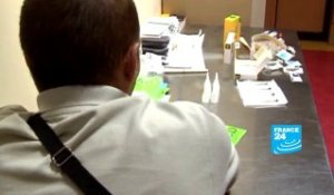 French drug centers hand out free materials, but don't ...