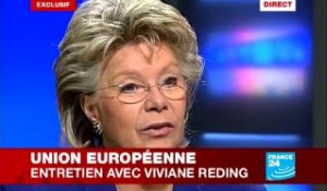 Viviane Reding (UE): "La France est en faute"