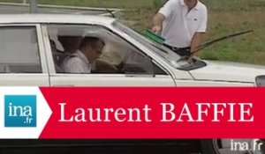 Laurent Baffie laveur de pare-brise à Saint-Tropez - Archive INA