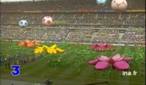 Cérémonie d'ouverture de la Coupe du Monde 98 au Stade de France - Archive vidéo INA