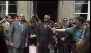 Nelson Mandela invité d'honneur du 14 juillet à l'Elysée - Archive vidéo INA