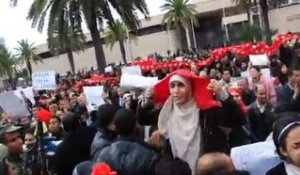 Manifestation devant le siège du RCD à Tunis © Mediapart
