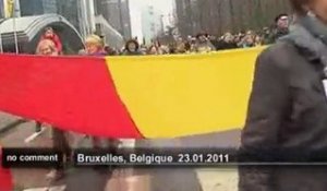 Les belges manifestent pour un nouveau... - no comment
