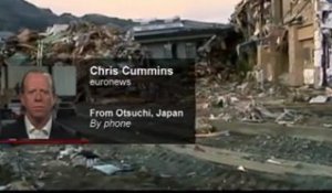 Japon: des survivants d'Otsuchi tentent de remettre de...