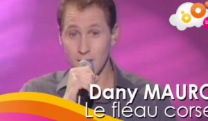 Dany Mauro chante "le Fléau Corse" avec tous les politiques