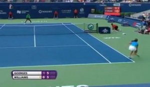 Toronto, 2e tour: Serena Williams en 8e de final