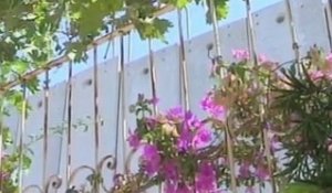 Une maison palestinienne prisonnière du mur de sécurité