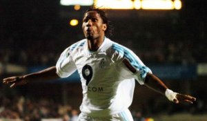 Le but de Drogba face à Montpellier en 2003-2004