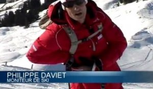 Skier hors piste avec des moniteurs