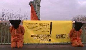 10 ans de Guantanamo : la statue de la liberté aux couleurs des détenus
