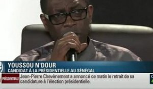 Youssou N'Dour demande le départ de la majorité