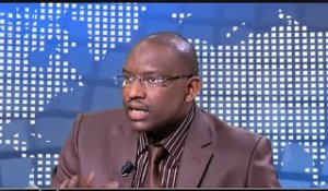 AFRICA NEWS ROOM du 09/03/12 - Sénégal - La vision du pays des 2 candidats - partie 2