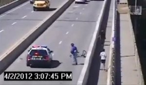 Une voiture renverse un vélo et tente de s'enfuir
