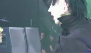 Marilyn Manson - "The Beautiful People" Feat Johnny Depp Live @ Revolver Golden Gods 2012