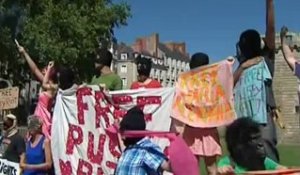 Nantes : rassemblement pour la Journée de soutien aux Pussy Riot