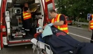 France : au moins trois morts dans un accident de car...