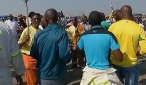 Afrique du Sud: la police disperse un rassemblement des...