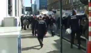 Euromanif: plusieurs policiers blessés