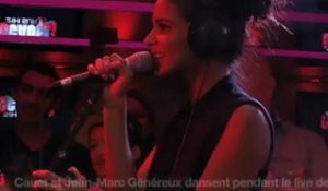 Cauet et Jean Marc Généreux dansent pendant le live de SHY'M