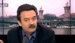 Reportages : Le fondateur de Mediapart s'en prend à la rédaction du Figaro qui devrait "protester" contre son propriétaire, Serge Dassault