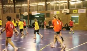 Handball féminin: Cambrai s'enfonce contre Mons-en-Baroeul