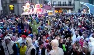 Carnaval de Granville : la bataille de confettis !