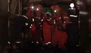 Chine: des mineurs sortis vivants après 60 heures dans...