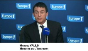 Valls demande à ses collègues au gouvernement de "jouer collectif"