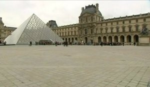 Le Louvre rouvre après une journée de fermeture en raison des pickpockets